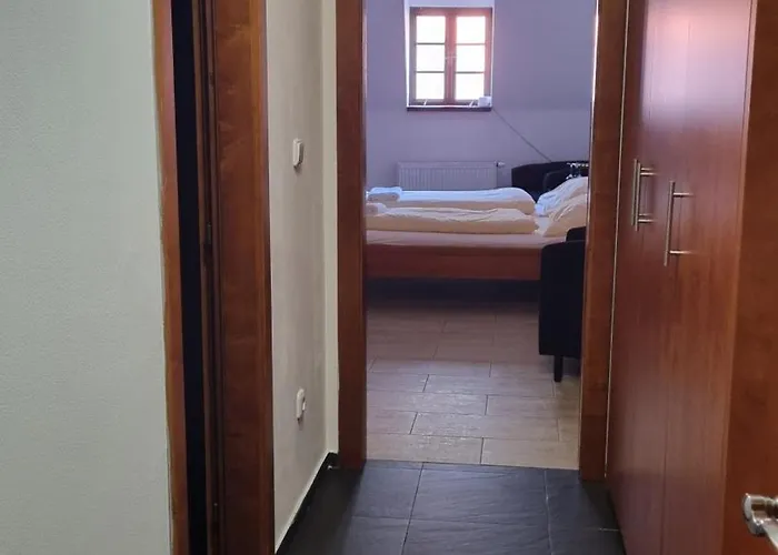 Nevinne Apartment *